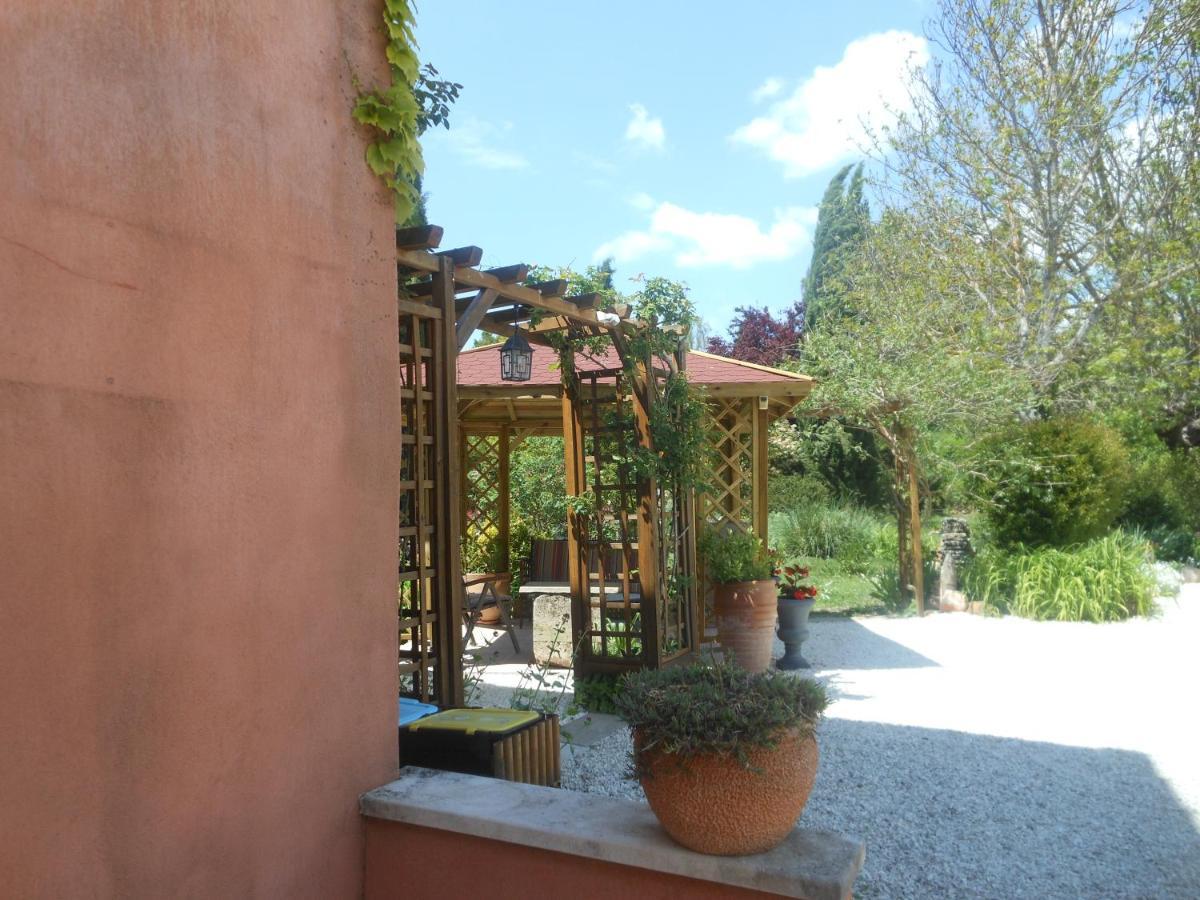 Les Passiflores Roussillon en Isere Exterior foto