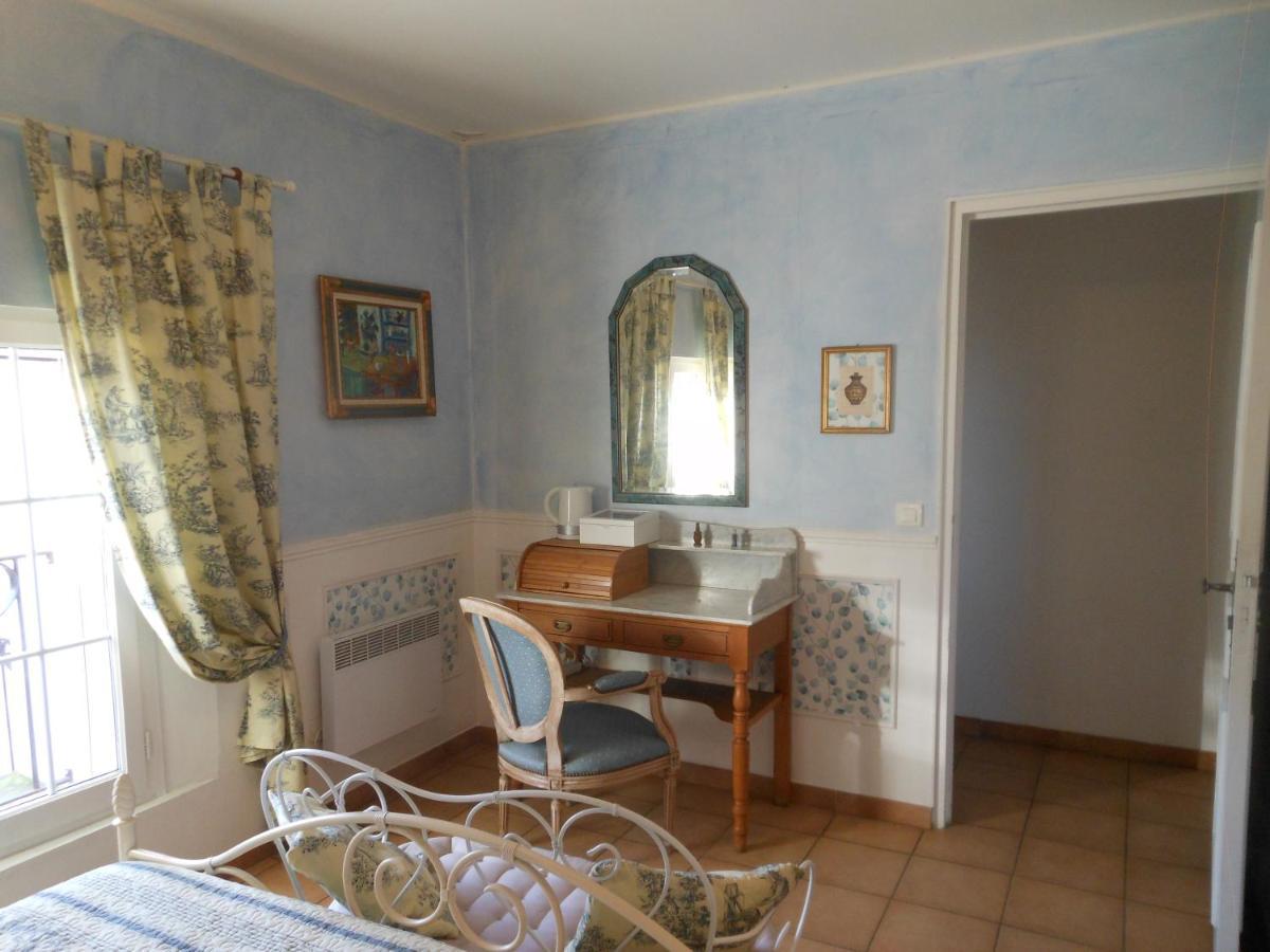 Les Passiflores Roussillon en Isere Exterior foto